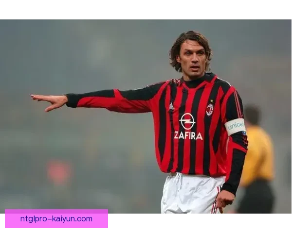 马尔蒂尼防守技巧深度解析,值得关注他的完美阻挡表现与战术应用 马尔蒂尼防守技巧深度解析,值得关注他的完美阻挡表现与战术应用