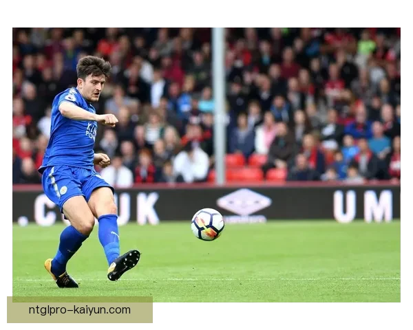 马奎尔中卫风格逐渐提升，已成为防线稳固的关键球员